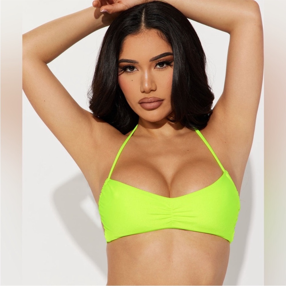FASHION NOVA Mila Halter Bikini Top - Large